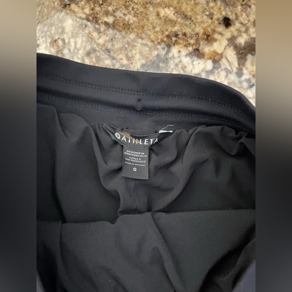 NWT Athleta Solstice Relaxed Fit Shorts - Picture 12 of 13